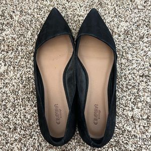 Black Pointed Toe Flats